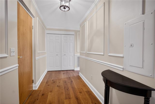 201 Grant St 212, Sewickley, PA 15143