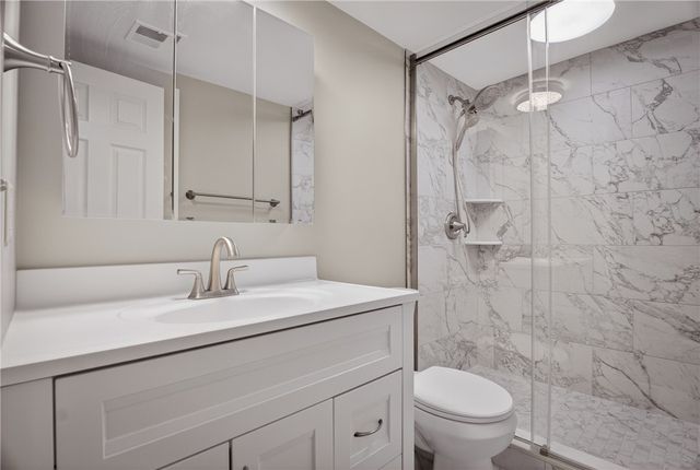 201 Grant St 212, Sewickley, PA 15143