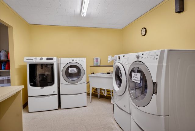 201 Grant St 212, Sewickley, PA 15143