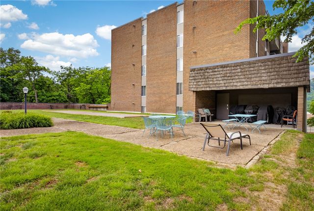 201 Grant St 212, Sewickley, PA 15143