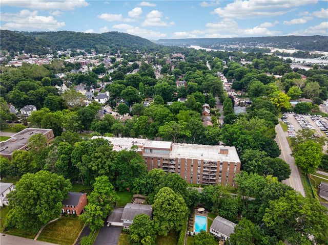 201 Grant St 212, Sewickley, PA 15143