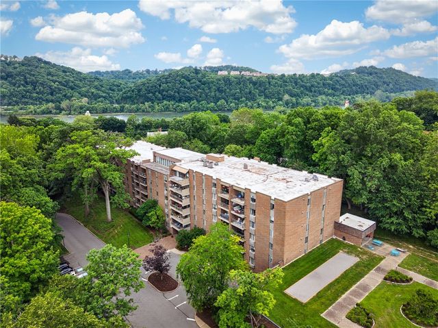 201 Grant St 212, Sewickley, PA 15143