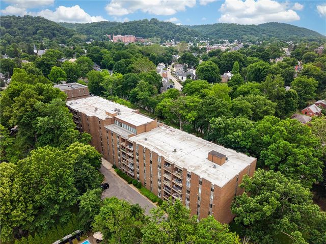 201 Grant St 212, Sewickley, PA 15143