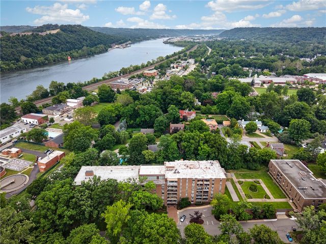 201 Grant St 212, Sewickley, PA 15143