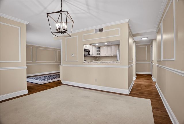201 Grant St 212, Sewickley, PA 15143