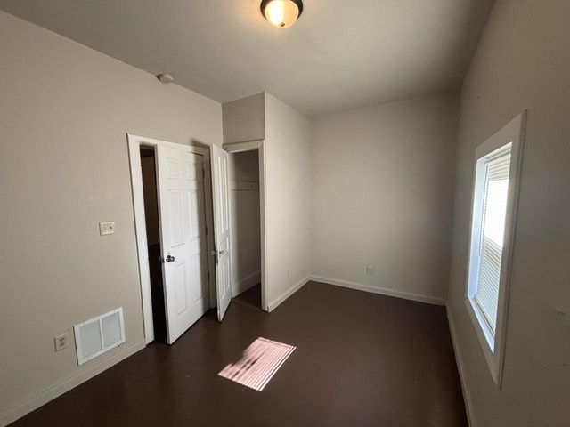 2809 W Clarke STREET #2811, Milwaukee, WI 53210