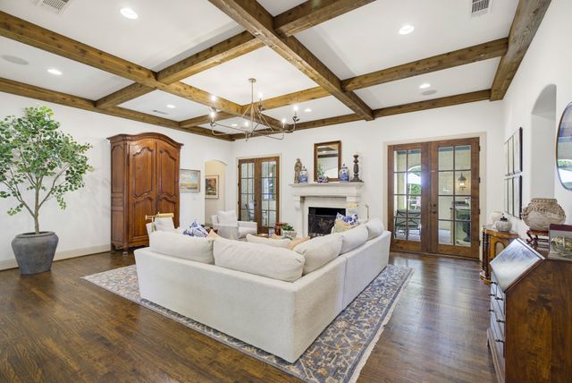 7013 Shinnecock Hills Drive, Fort Worth, TX 76132
