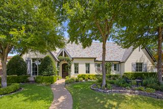 7013 Shinnecock Hills Drive, Fort Worth, TX 76132