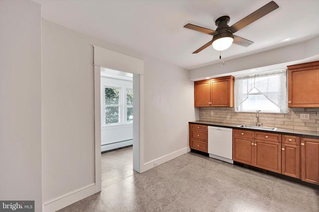 1038 FERN AVE, Reading, PA 19607