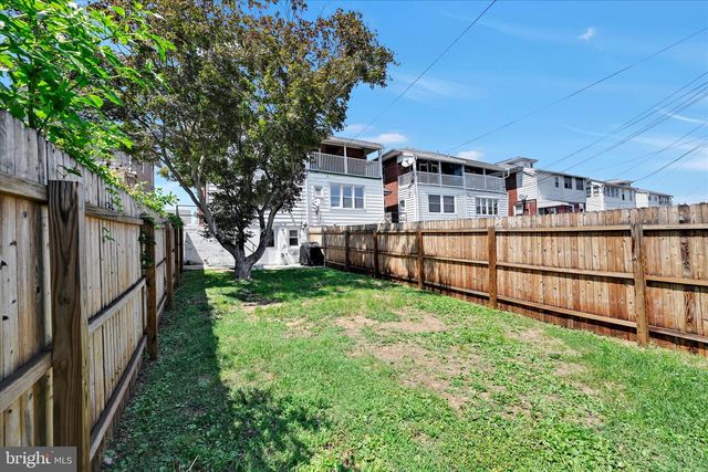 1038 FERN AVE, Reading, PA 19607