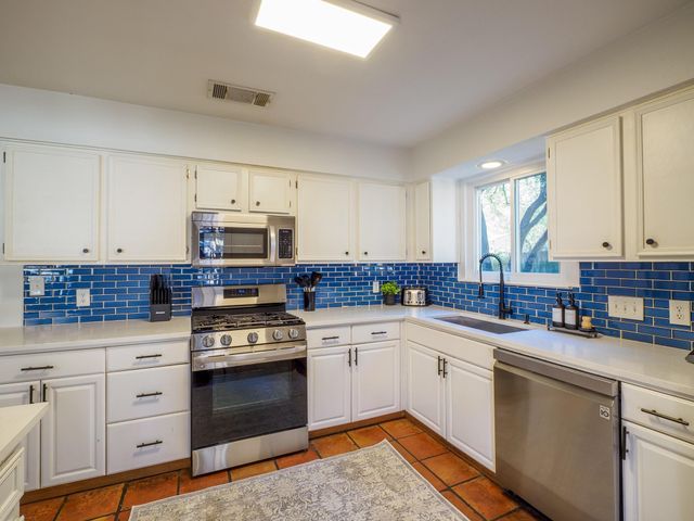 12802 Carrera DR, Austin, TX 78727