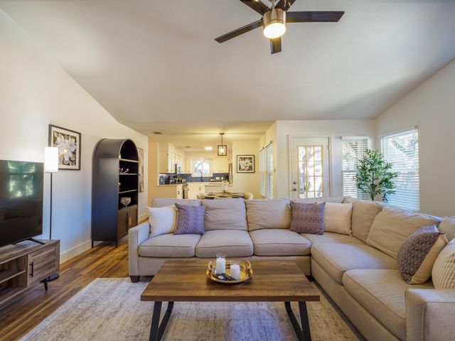 12802 Carrera DR, Austin, TX 78727