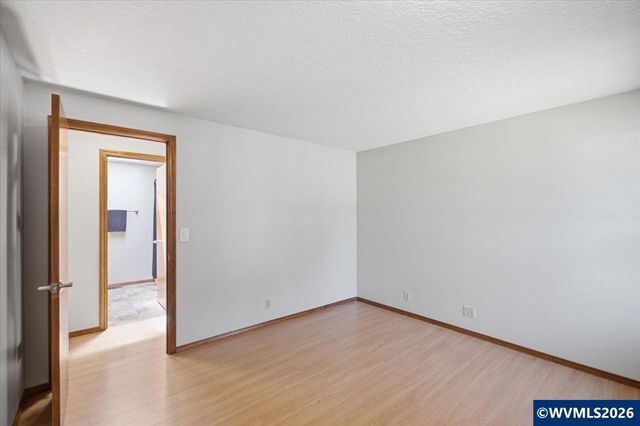 1515 Rock Ledge Dr NE, Keizer, OR 97303