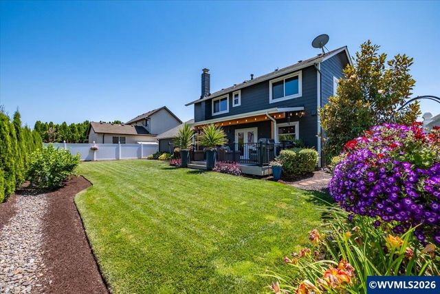 1515 Rock Ledge Dr NE, Keizer, OR 97303