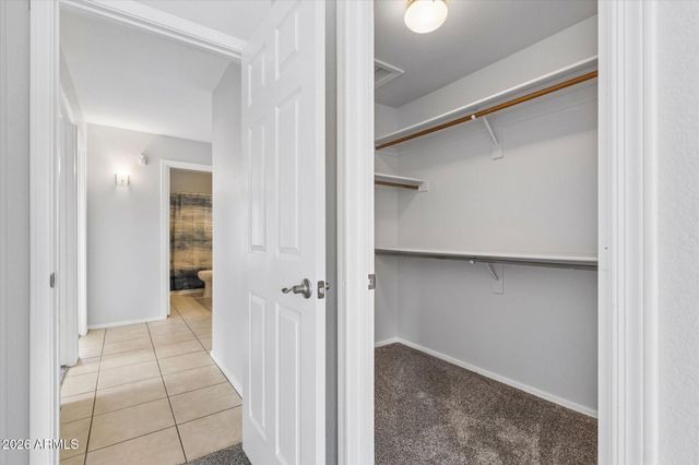 2560 N LINDSAY Road 55, Mesa, AZ 85213