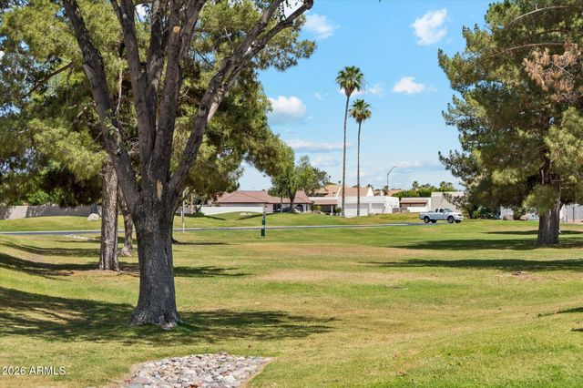 2560 N LINDSAY Road 55, Mesa, AZ 85213