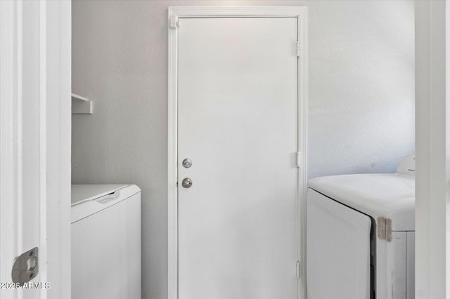2560 N LINDSAY Road 55, Mesa, AZ 85213