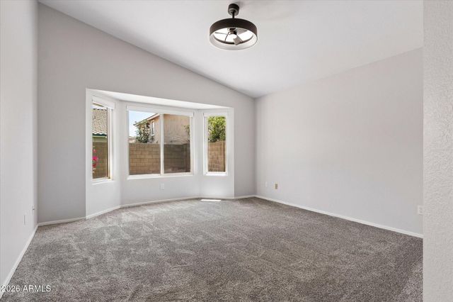 2560 N LINDSAY Road 55, Mesa, AZ 85213