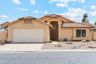 2560 N LINDSAY Road 55, Mesa, AZ 85213