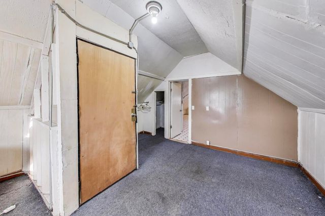 8533 S Manistee Avenue, Chicago, IL 60617