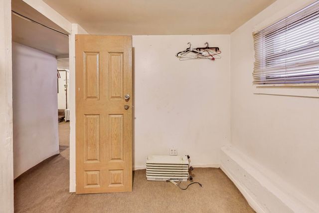 8533 S Manistee Avenue, Chicago, IL 60617