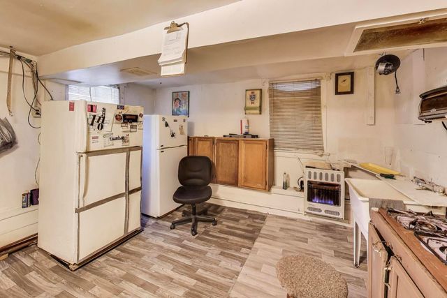 8533 S Manistee Avenue, Chicago, IL 60617