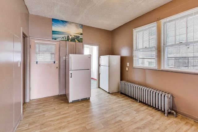 8533 S Manistee Avenue, Chicago, IL 60617