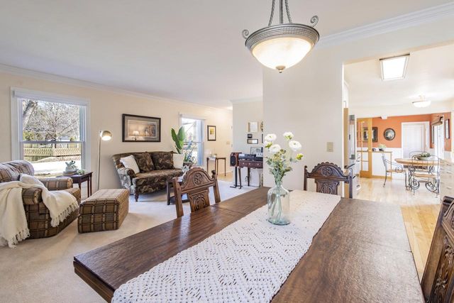 416 S Comanche LANE, Waukesha, WI 53188