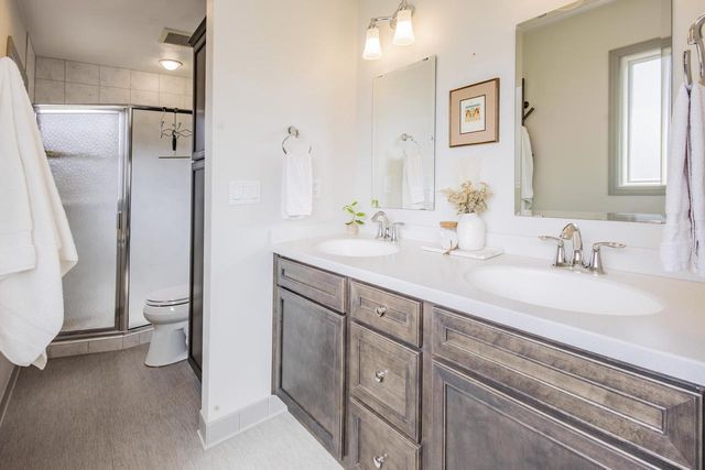 416 S Comanche LANE, Waukesha, WI 53188