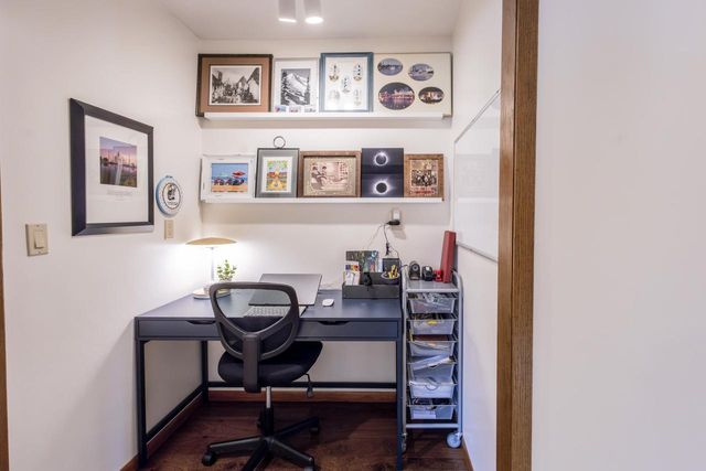 416 S Comanche LANE, Waukesha, WI 53188