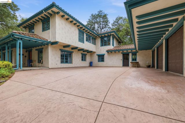 21280 Oneto Dr, Sonora, CA 95370