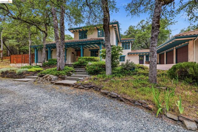 21280 Oneto Dr, Sonora, CA 95370