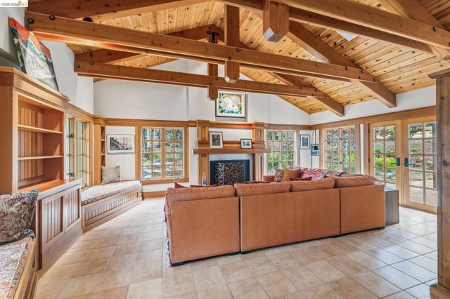 21280 Oneto Dr, Sonora, CA 95370