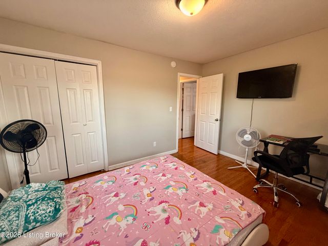 7603 Cane Run Rd, Louisville, KY 40258