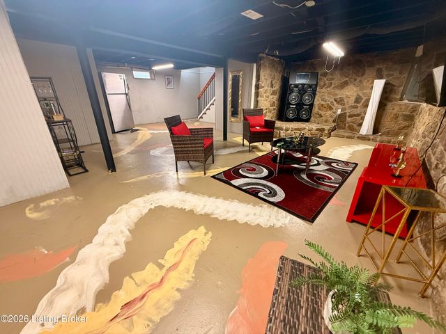 7603 Cane Run Rd, Louisville, KY 40258