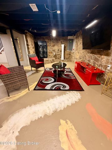 7603 Cane Run Rd, Louisville, KY 40258