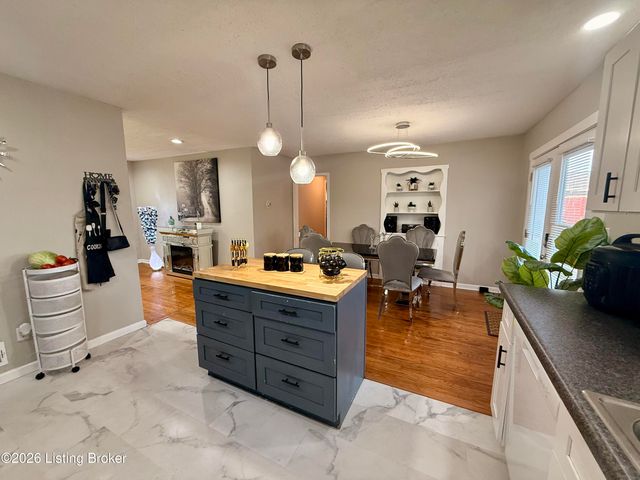 7603 Cane Run Rd, Louisville, KY 40258