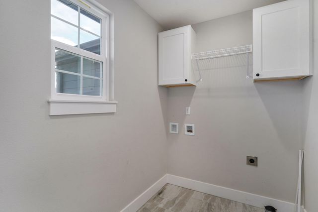 874 W Charlotte Court, Republic, MO 65738