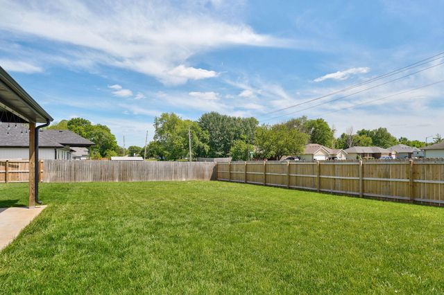 874 W Charlotte Court, Republic, MO 65738