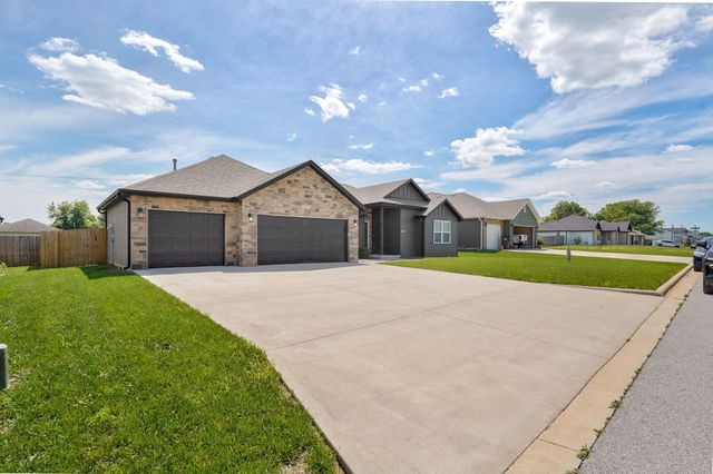 874 W Charlotte Court, Republic, MO 65738