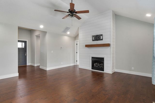 874 W Charlotte Court, Republic, MO 65738