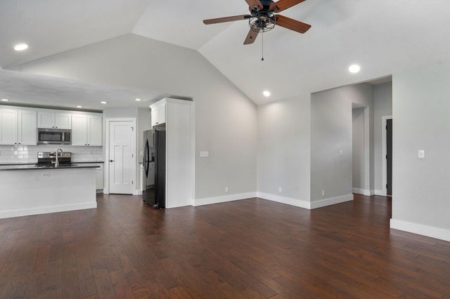 874 W Charlotte Court, Republic, MO 65738