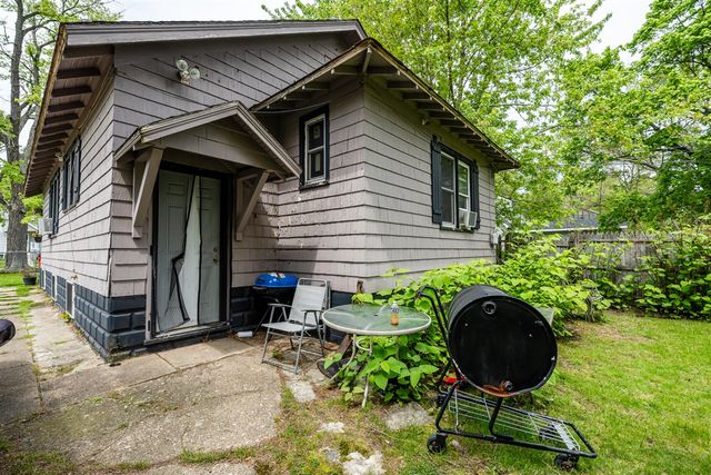 991 Ogden Avenue, Benton Harbor, MI 49022