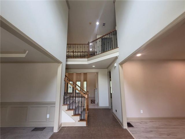 2607 Creek Rock Circle, Buford, GA 30519