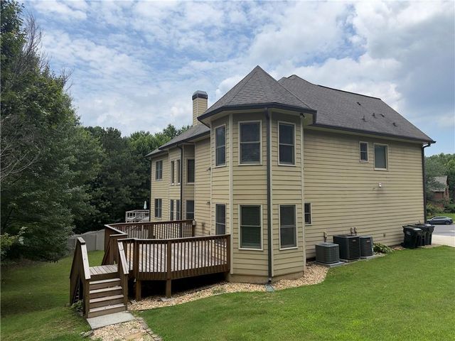 2607 Creek Rock Circle, Buford, GA 30519