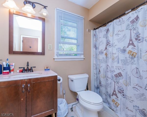 908 Maple Drive, Greenwich Twp., NJ 08886