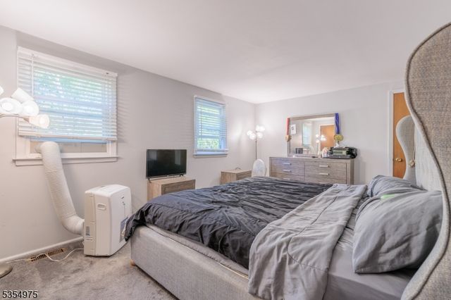 908 Maple Drive, Greenwich Twp., NJ 08886