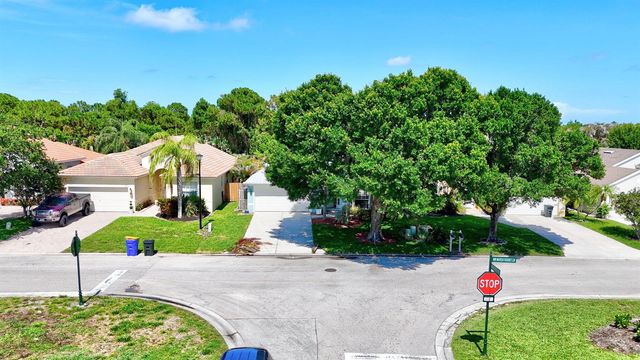 1959 NW Marsh Rabbit Lane, Jensen Beach, FL 34957