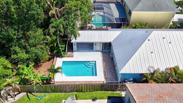 1959 NW Marsh Rabbit Lane, Jensen Beach, FL 34957