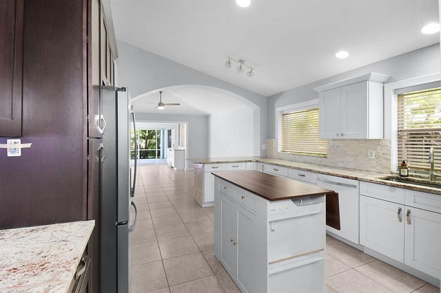 1959 NW Marsh Rabbit Lane, Jensen Beach, FL 34957